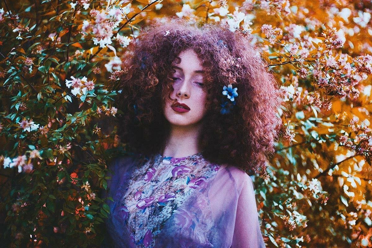 The molded bustiers or shoes are reminiscent fashion trend 03