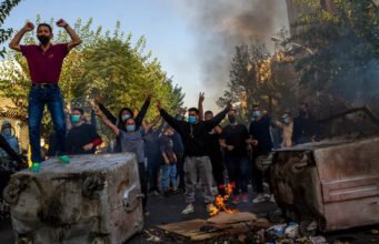 ইরানে এবারের প্রতিবাদ-বিক্ষোভ কেন আগের আন্দোলনের চেয়ে ভিন্ন