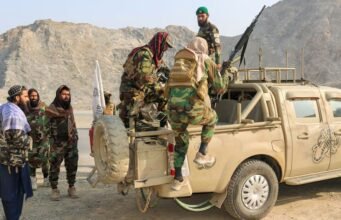 ইসলামাবাদে আফগান বাহিনীর প্রতিশোধমূলক হামলার দাবি, নিহত ১৪ পাকিস্তানি সেনা