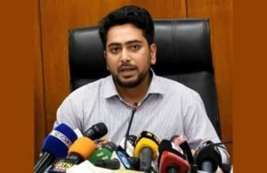 ক্ষমতার স্বাদ পেয়ে জনগণের কথা ভুলে গেছে বিএনপি: নাহিদ ইসলাম